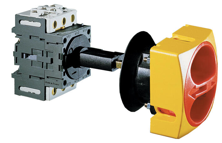 Image on threephase breakhouse for end mounting yellow/red front